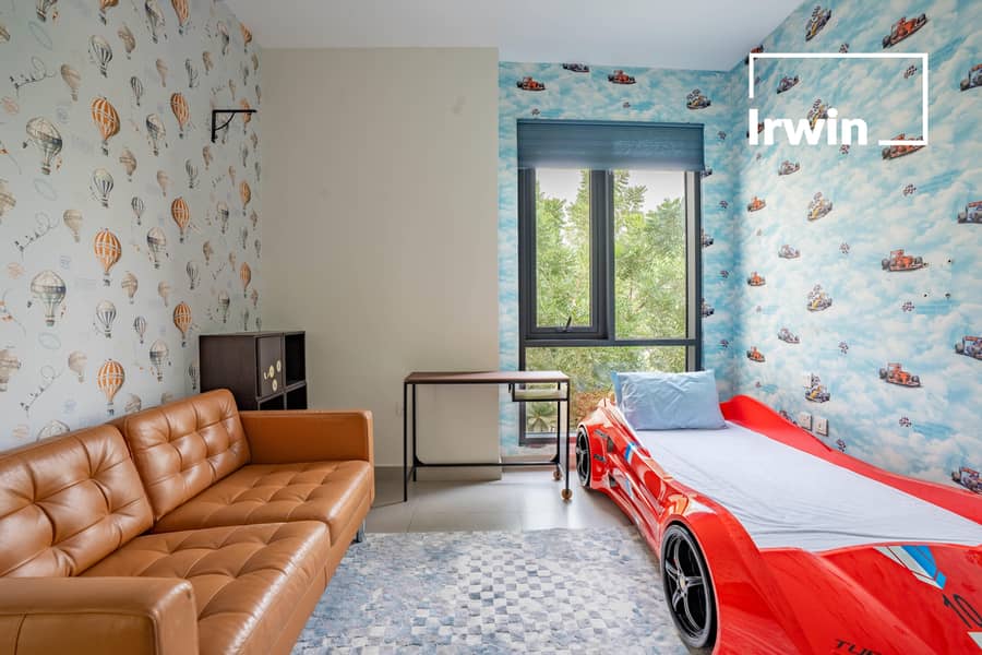 Upgraded | Vacant | UnFunrished - Image 23