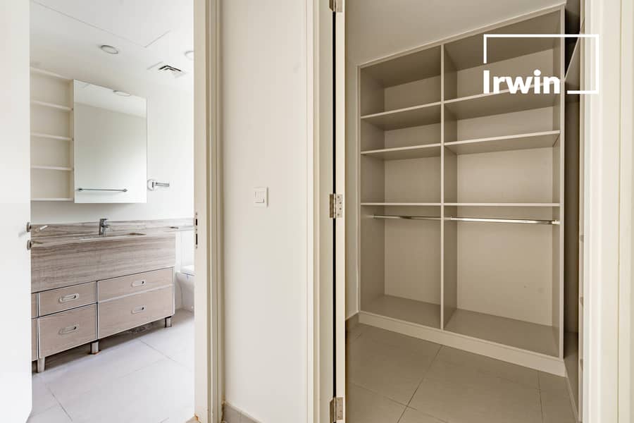 Upgraded | Vacant | UnFunrished - Image 28