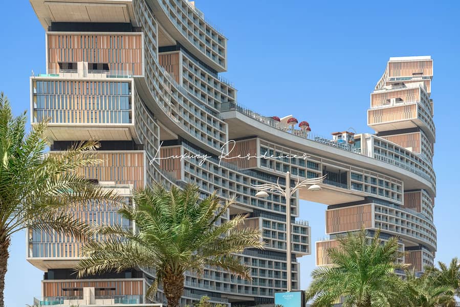 Sea View or Skyline Vistas Now You Can Have Both!