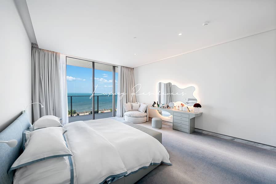 Sea View or Skyline Vistas Now You Can Have Both! - Image 19