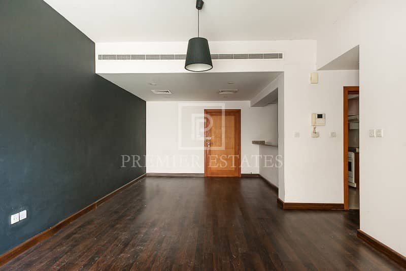 Large unfurnished 1BR apartment for rent