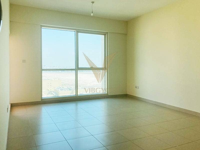 Modern 1 BR Apartment with Parking | Mosela Views