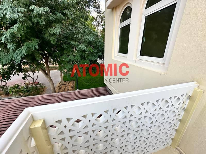 Corner | Vastu | Mint Condition