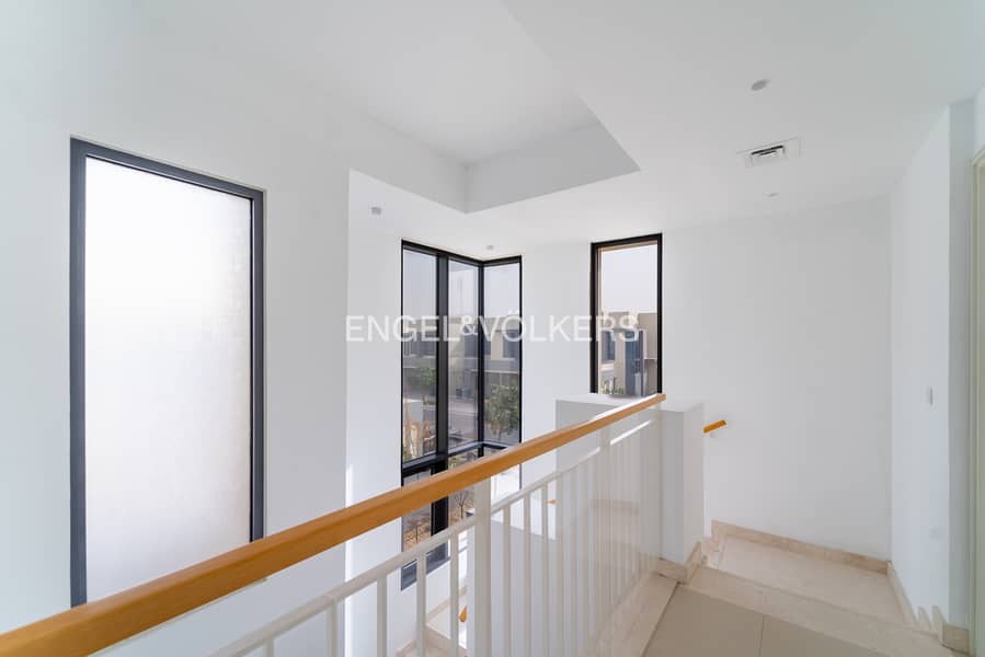 Vacant Now | Corner Unit | Greenbelt Backing - Image 12