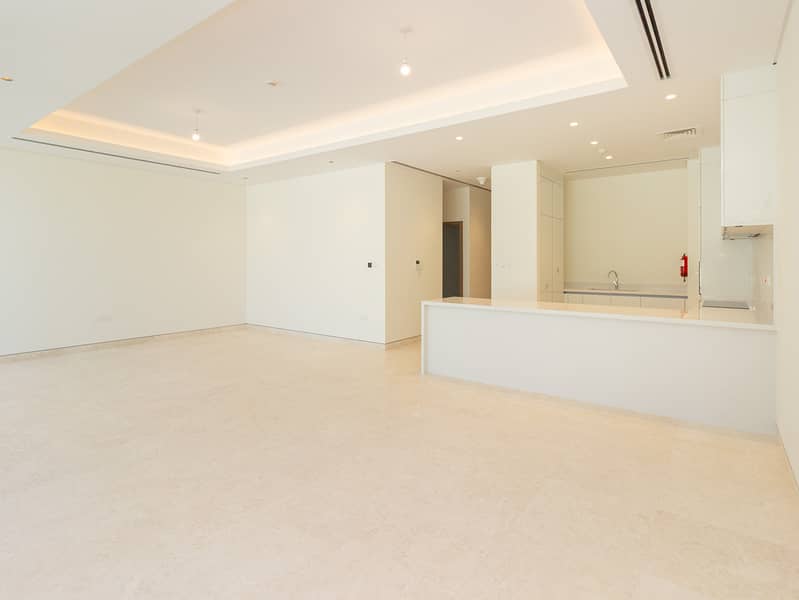 1 of 6 Exclusive Lagoon Townhouse / Ultra Luxury