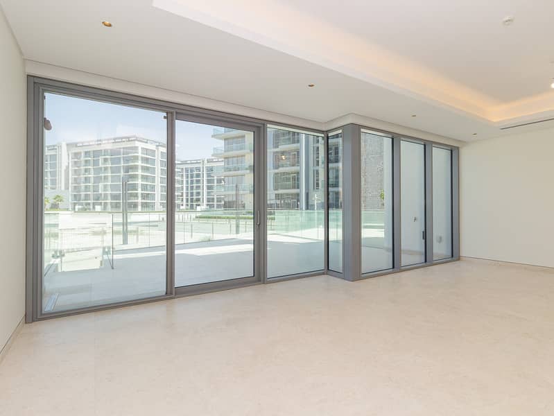 1 of 6 Exclusive Lagoon Townhouse / Ultra Luxury