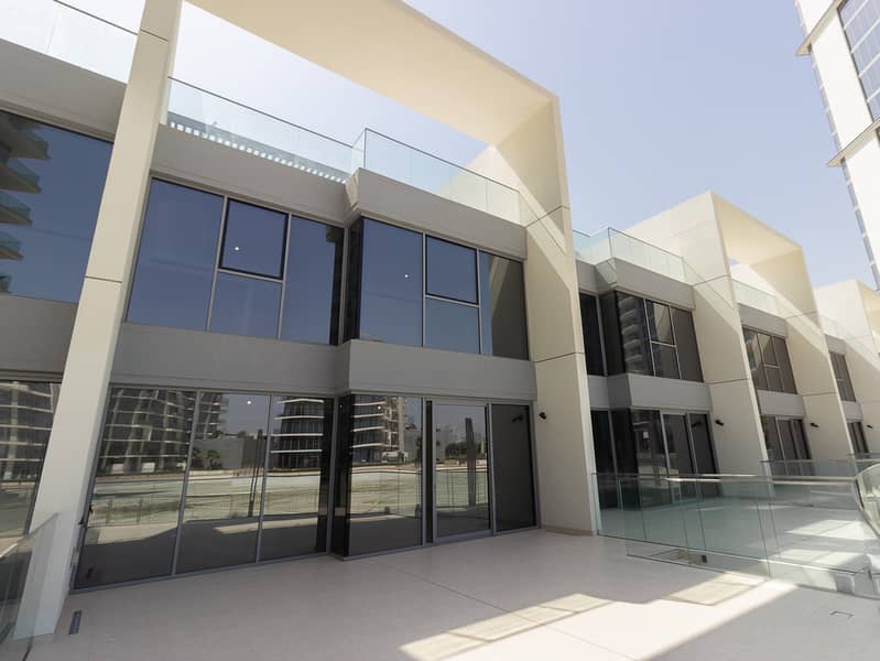 1 of 6 Exclusive Lagoon Townhouse / Ultra Luxury - Image 12