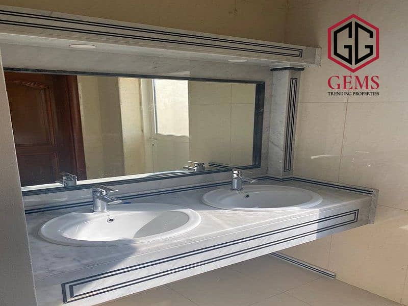 HUGE AREA | GROUND FLOOR | SERVANT BLOCK | GARDEN - Image 9