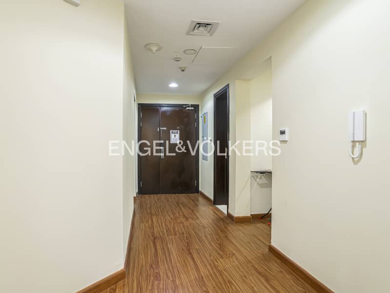 Fully Furnished | Upgraded | Spacious - Image 16