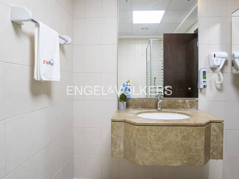 Fully Furnished | Upgraded | Spacious - Image 27