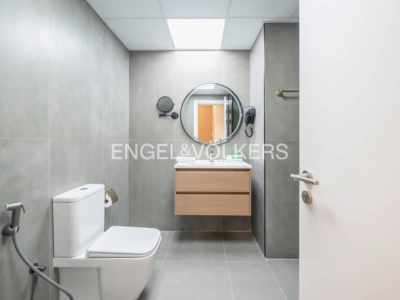 Fully Furnished | Mid Floor | Marina View - Image 23