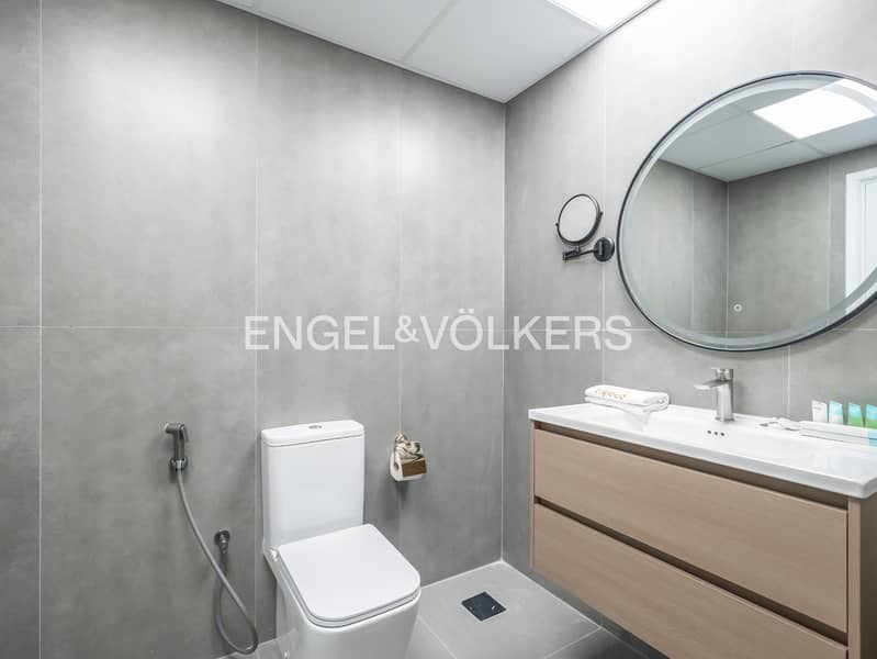 Fully Furnished | Mid Floor | Marina View - Image 25