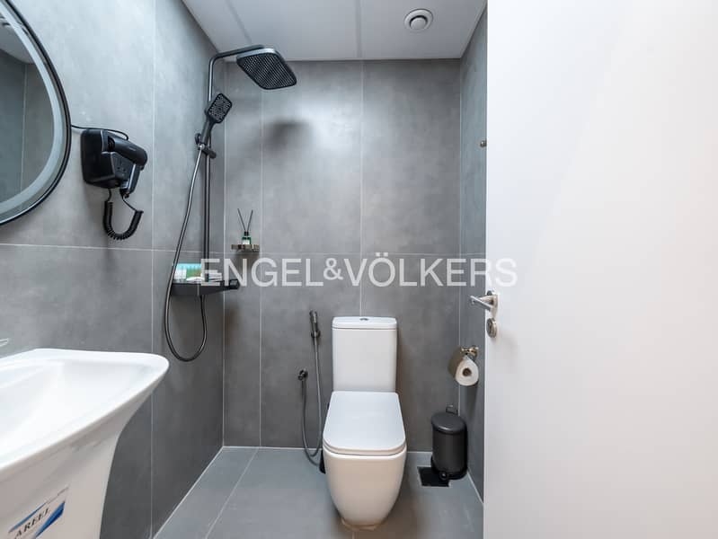 Fully Furnished | Mid Floor | Marina View - Image 27