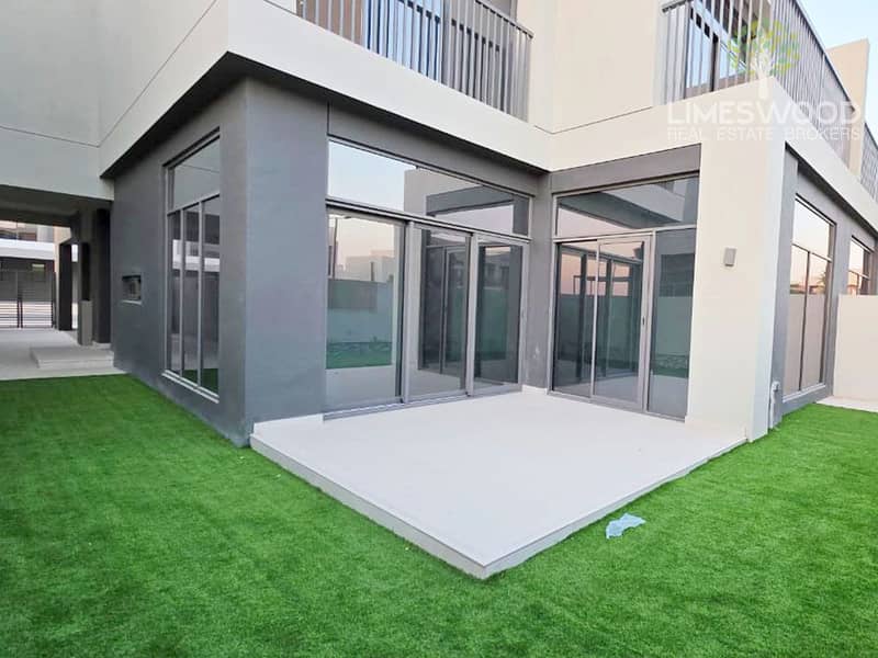 Modern 4BR Villa | with Kitchen Appliances