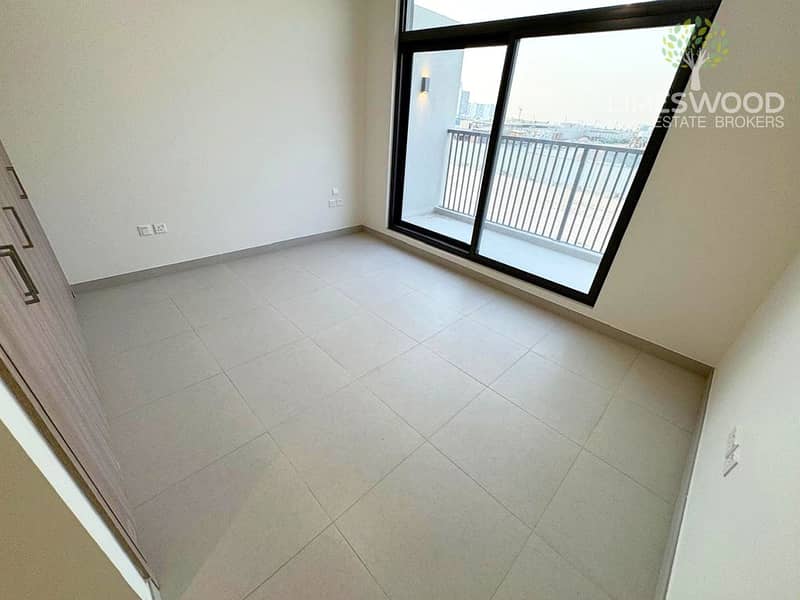 Modern 4BR Villa | with Kitchen Appliances - Image 6