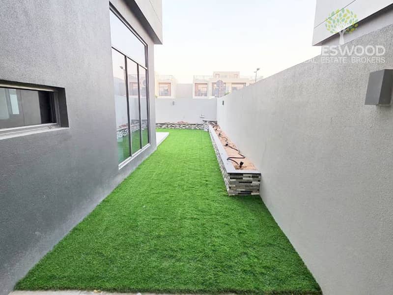 Modern 4BR Villa | with Kitchen Appliances - Image 15