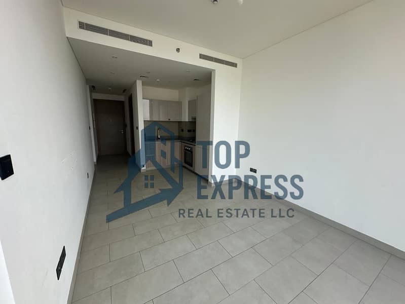 Elegant 1Bedroom + Study | Burj Khalifa & Downtown Views | Laundry Room || Ready to Move