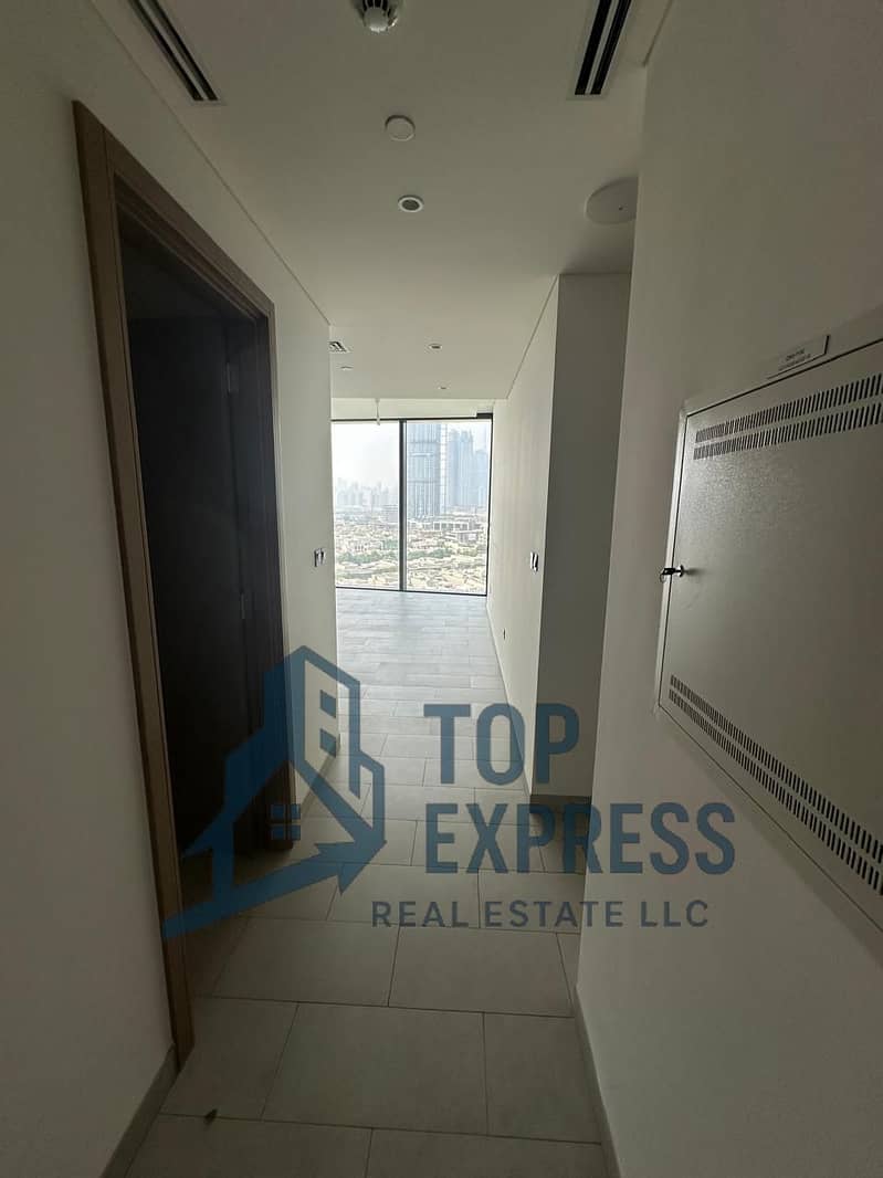 Elegant 1Bedroom + Study | Burj Khalifa & Downtown Views | Laundry Room || Ready to Move