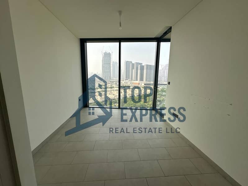 Elegant 1Bedroom + Study | Burj Khalifa & Downtown Views | Laundry Room || Ready to Move - Image 7
