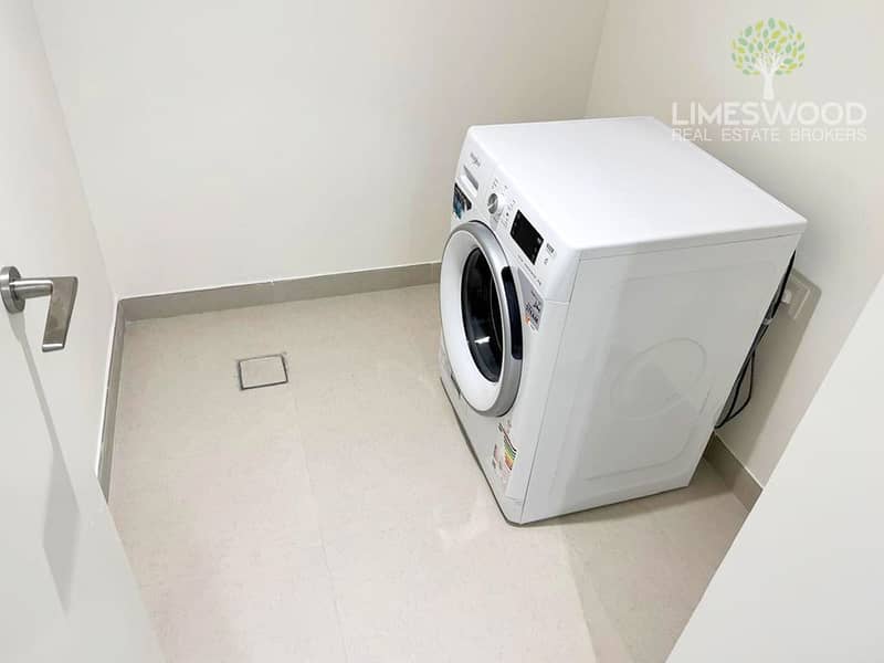 Modern 4BR Villa | with Kitchen Appliances - Image 23