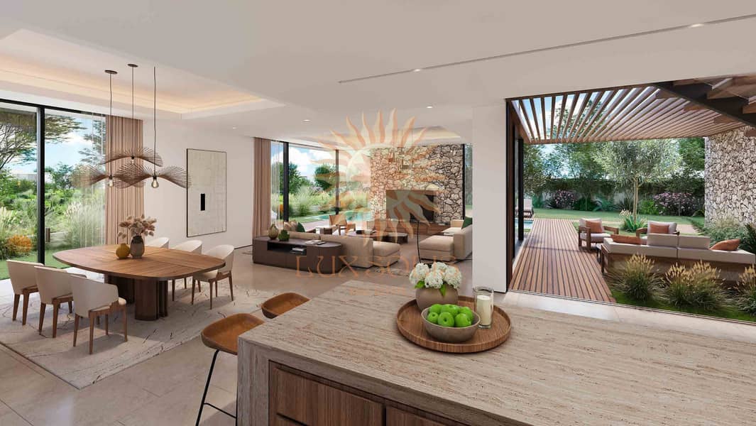 LUXURY VILLA | NEXT TO LAGOON | LARGE PLOT