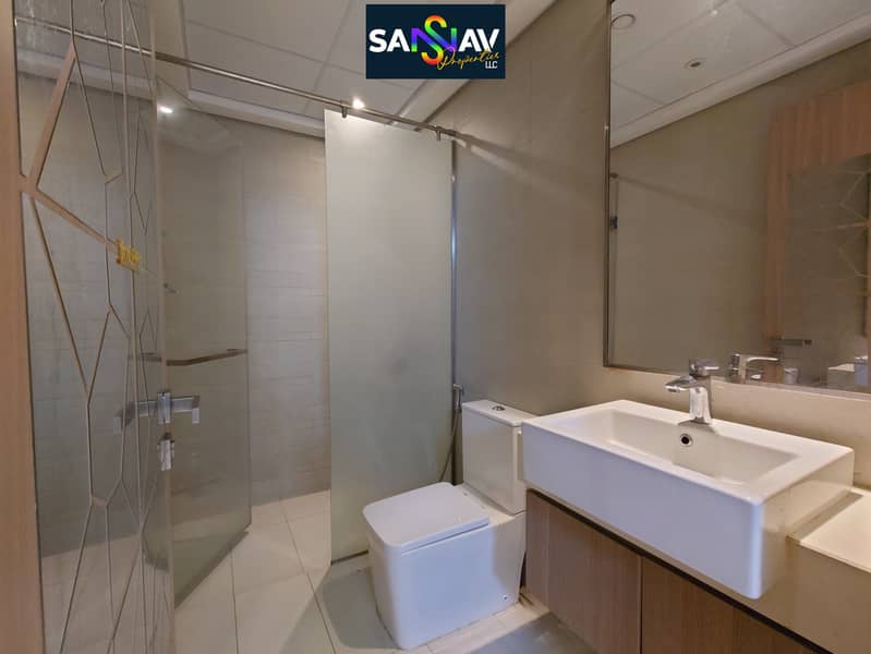 Huge Spacious luxurious ac free with all amenities free fully furnished - Image 9