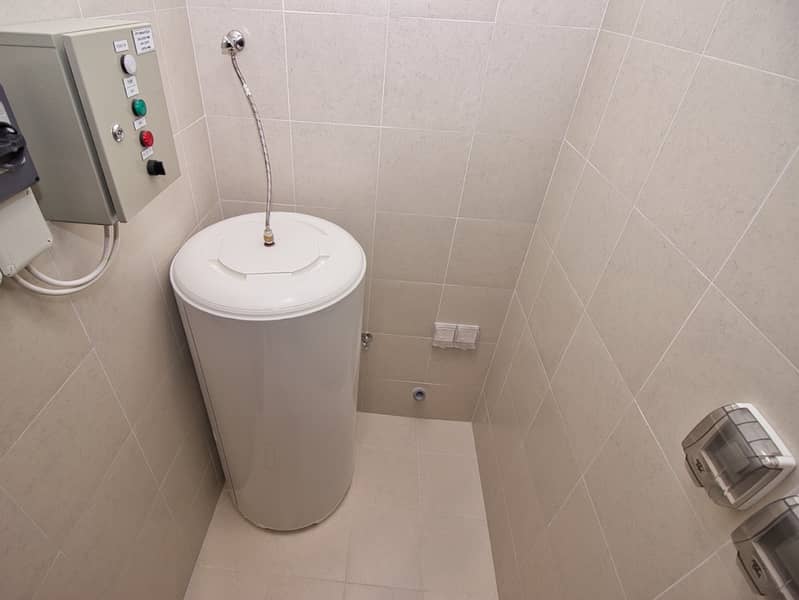 Lagoon View / Furnished 2BR / High Floor - Image 12