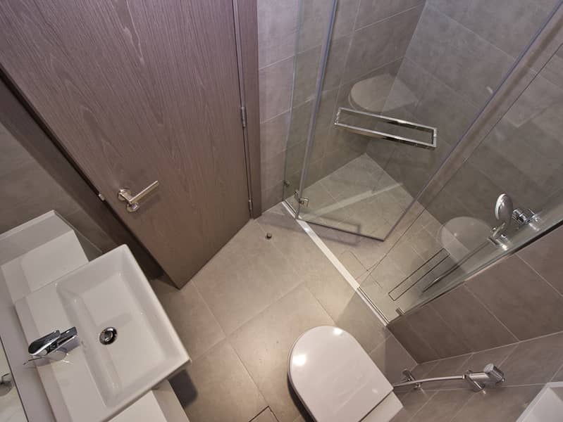 Lagoon View / Furnished 2BR / High Floor - Image 15