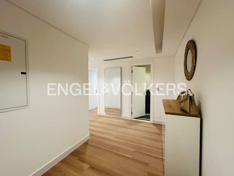 Upgraded | Fully Furnished | Sea View | Vacant - Image 6