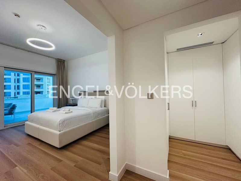 Upgraded | Fully Furnished | Sea View | Vacant - Image 11