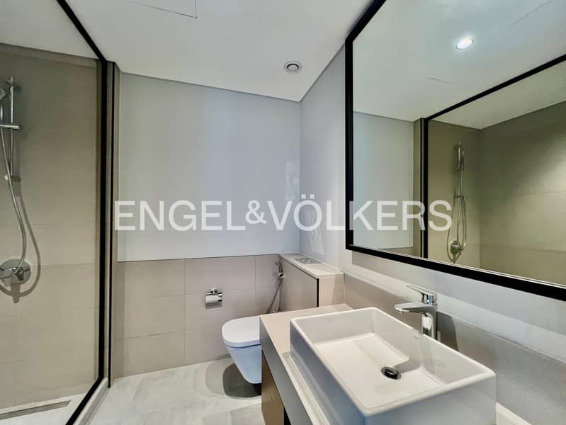 Exclusive | High Floor | Boulevard View - Image 6