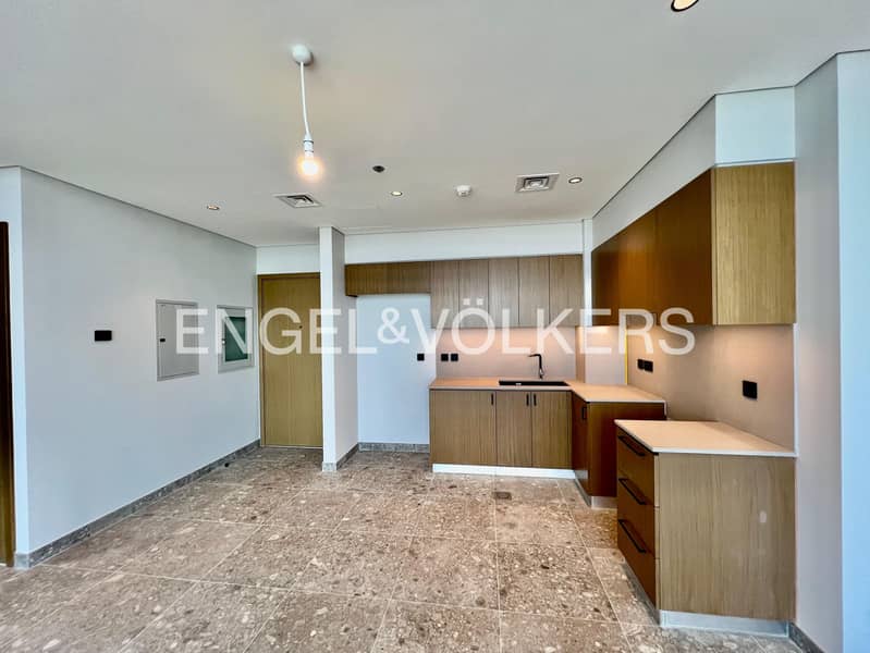 Exclusive | High Floor | Boulevard View - Image 12