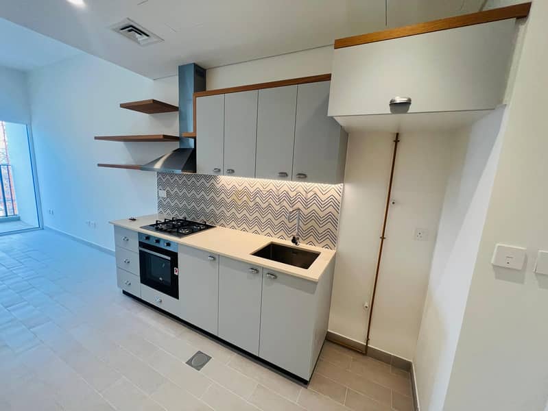 Modern Kitchen - Up to 04 Cheques - Available - Image 9