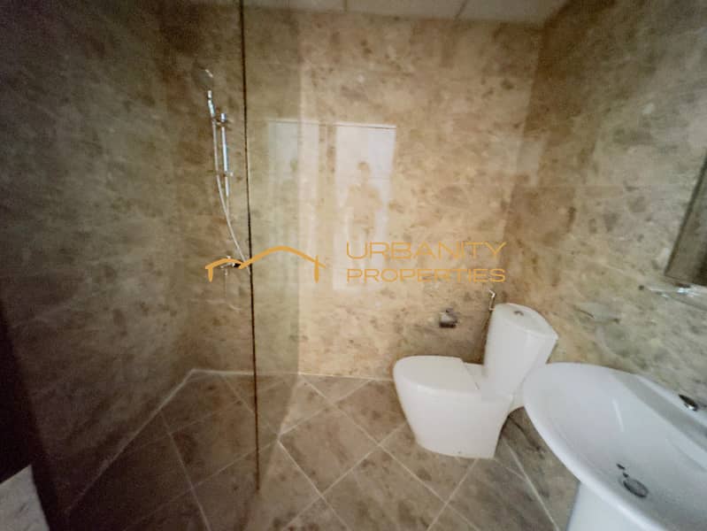 Prime Location | Vacant | Large Layout