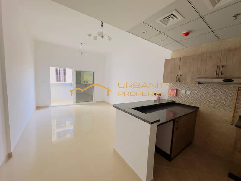 Prime Location | Vacant | Large Layout - Image 12