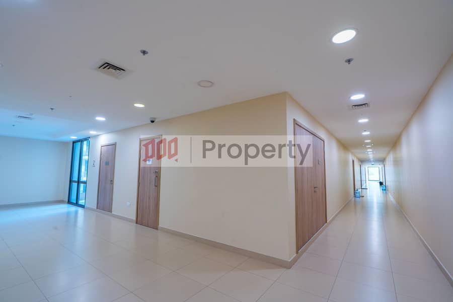 Pool View | Prime Location | Great Investment - Image 15