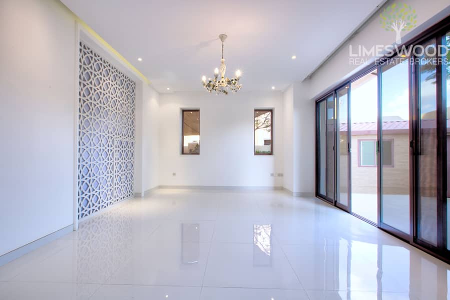 Very well maintained 5 Bedroom villa | 282k