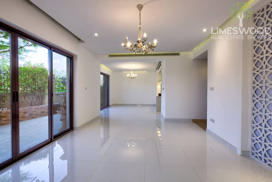 Very well maintained 5 Bedroom villa | 282k