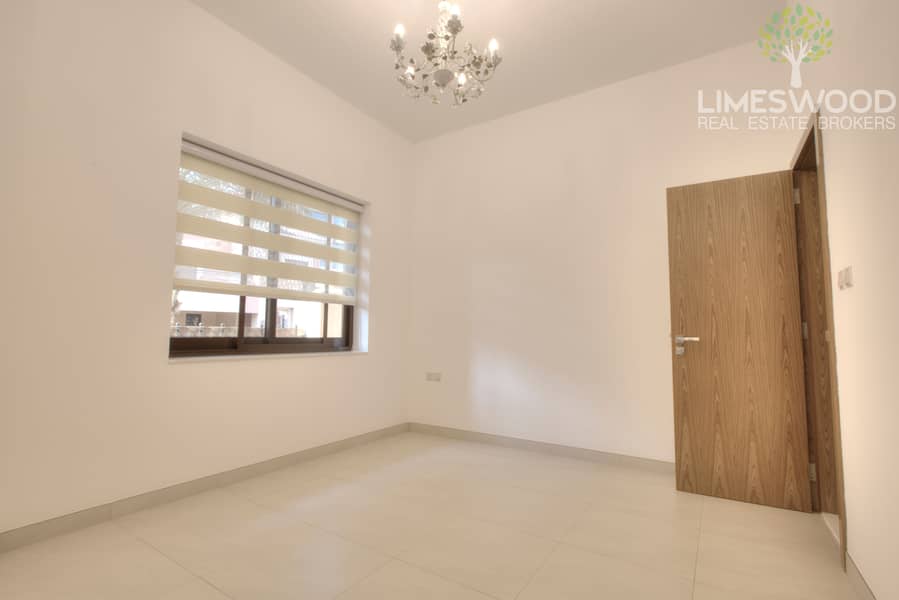 Very well maintained 5 Bedroom villa | 282k - Image 10