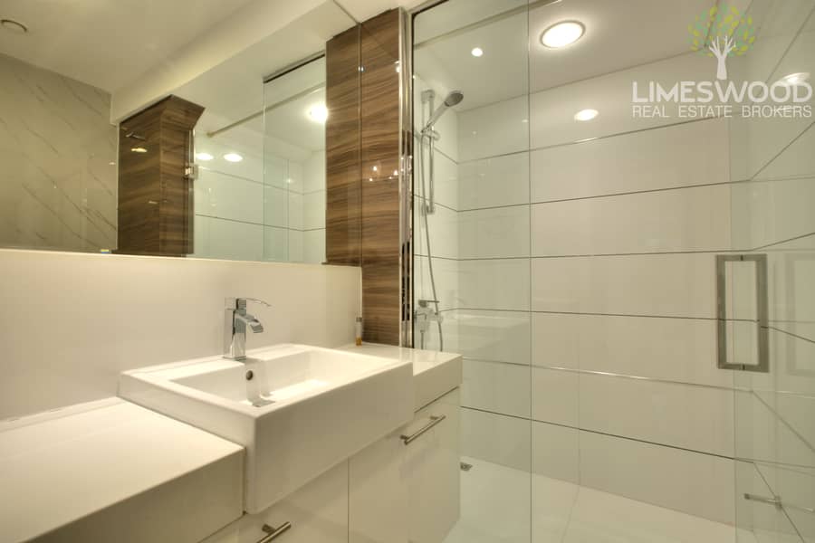 Very well maintained 5 Bedroom villa | 282k - Image 11