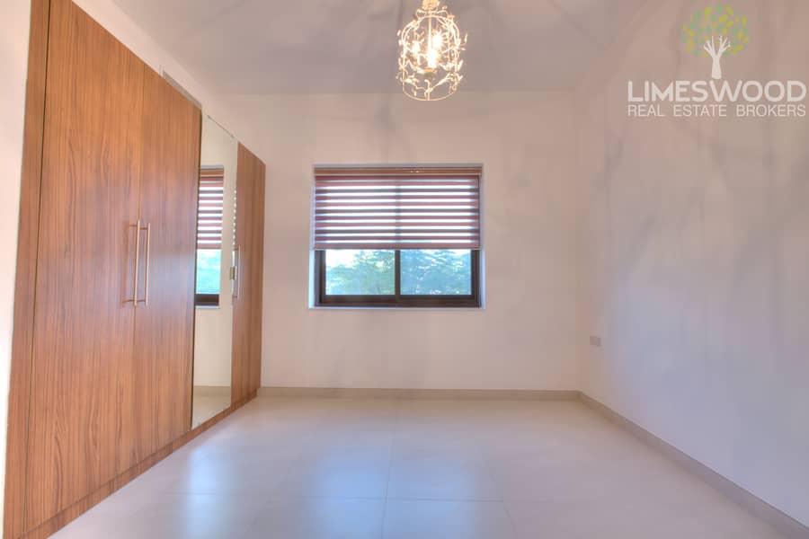 Very well maintained 5 Bedroom villa | 282k - Image 18