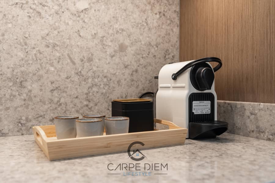 Premium Luxury Apartment with Stunning Sea View - Image 11