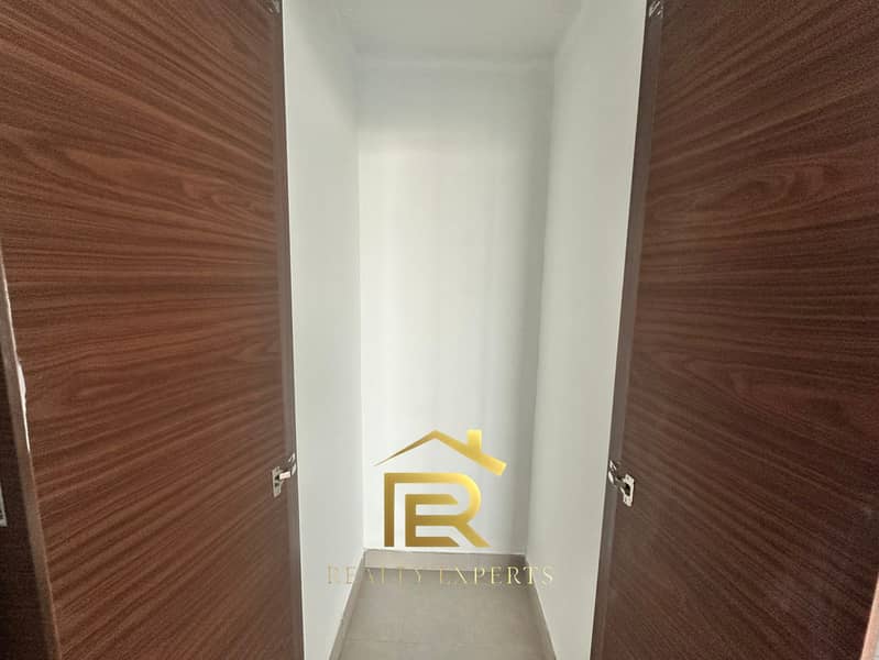 FRAM VIEW /2 PLUS MAID /LARGE LAYOUR /NEXT TO METRO / - Image 8