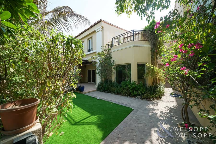 Four Bedroom Townhouse | Close to Pool