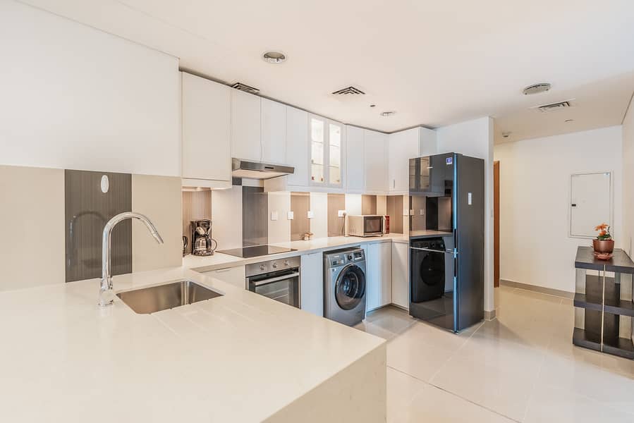 Winter Rate | Luxury Living | Panoramic Marina & Sea Views - Image 10