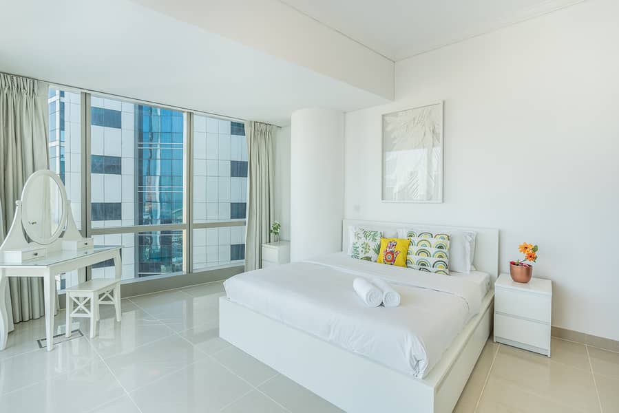 Winter Rate | Luxury Living | Panoramic Marina & Sea Views - Image 18