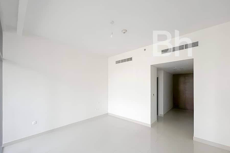 Vacant | Boulevard Views | Biggest Layout - Image 12