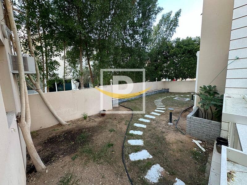 Independent Villa 5BR + Maids + Drivers Room With Garden - Image 21