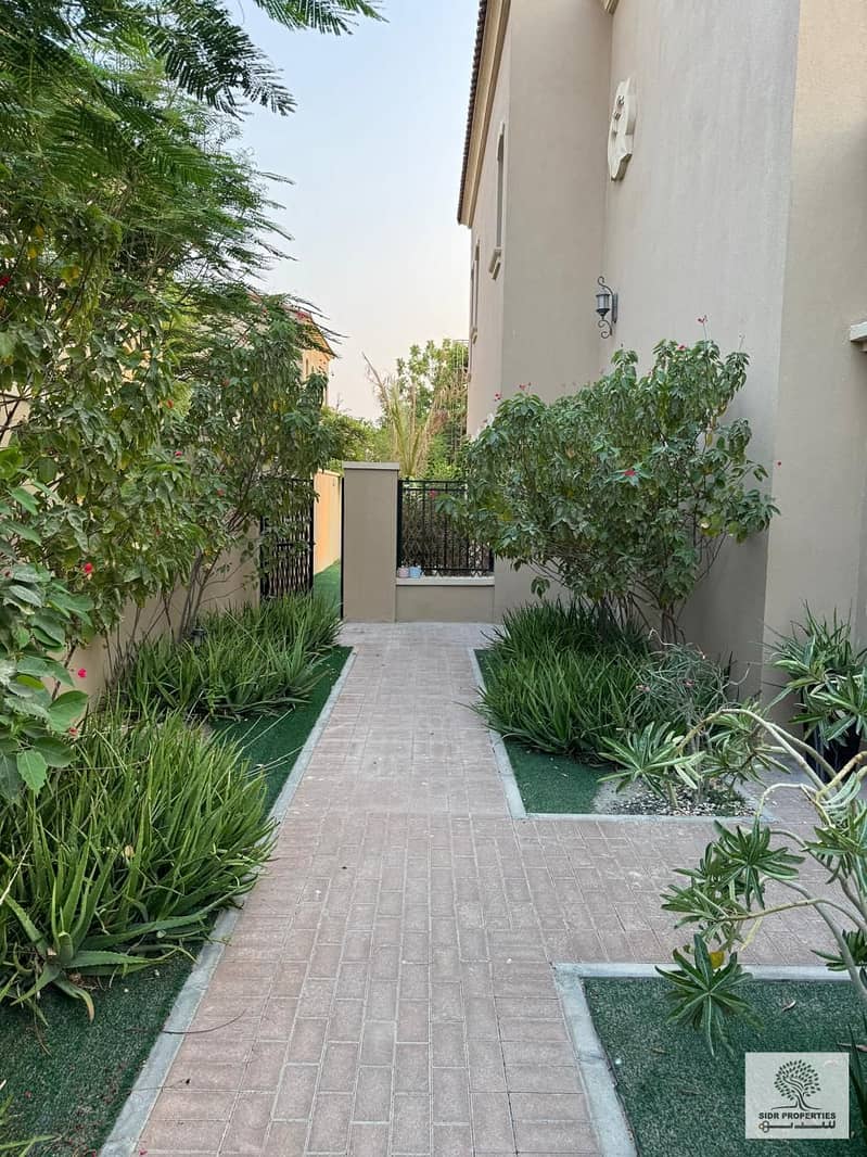 Wadi Al SAFA 7 | Villa | 3+maid | vacant | Repainted