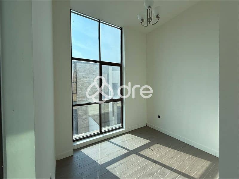 Mid-Unit | Ready to Move In | Best Price